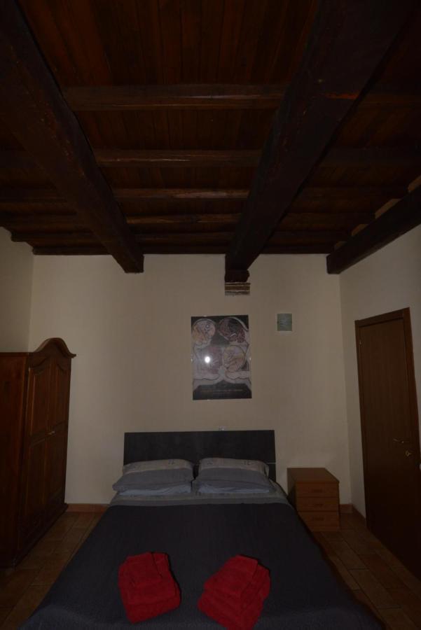Via Della Posterna Apartment Spoleto Bagian luar foto